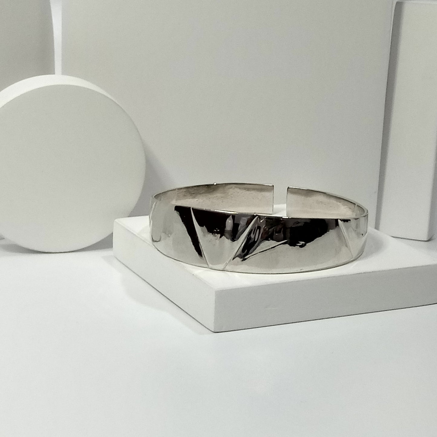 Silver Wonder Bracelet