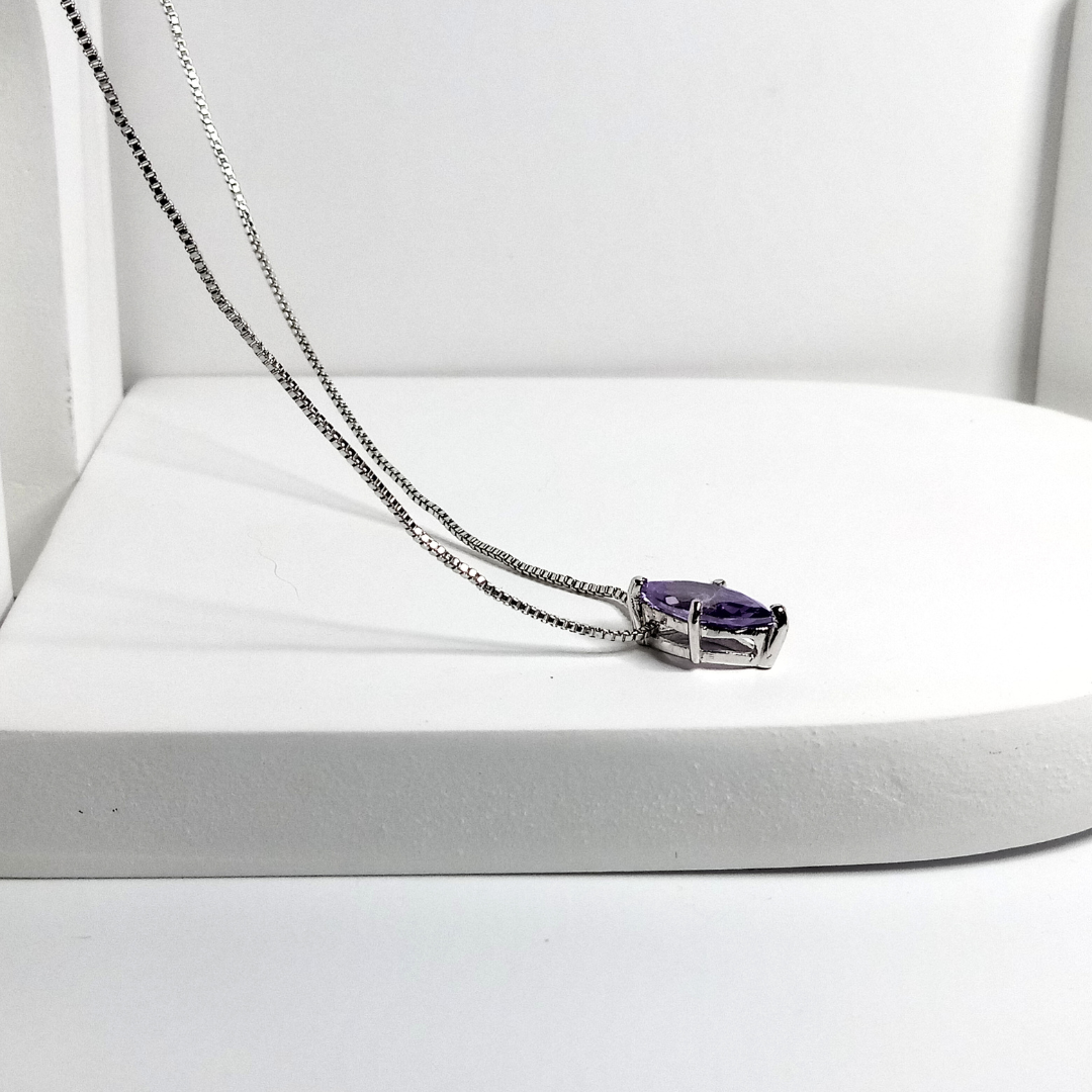 Purple Pendent with silverchain