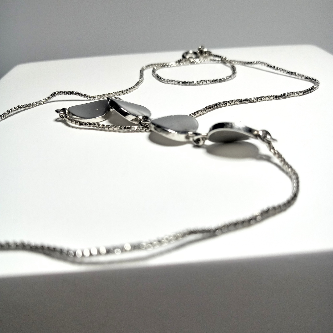 Silver Loop Chain